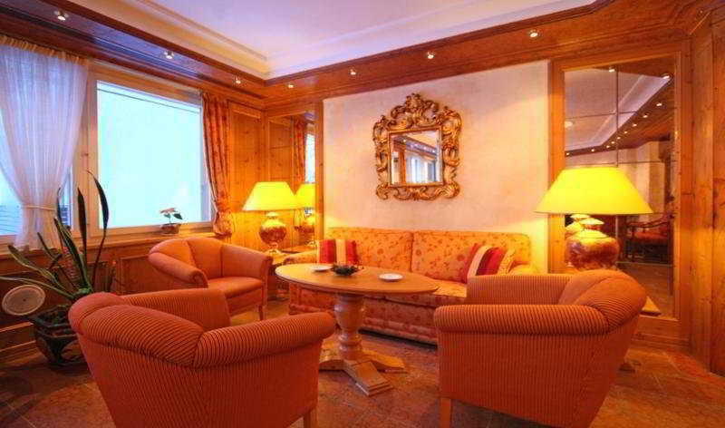 Relais & Chateaux Schoenegg Zermatt Quarto foto